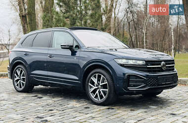 Внедорожник / Кроссовер Volkswagen Touareg 2024 в Киеве