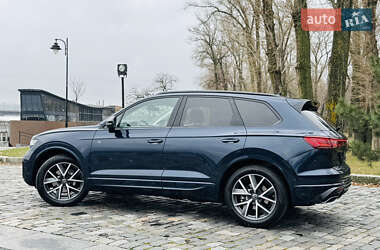 Внедорожник / Кроссовер Volkswagen Touareg 2024 в Киеве