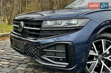 Внедорожник / Кроссовер Volkswagen Touareg 2024 в Киеве