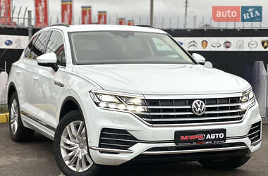 Внедорожник / Кроссовер Volkswagen Touareg 2019 в Киеве