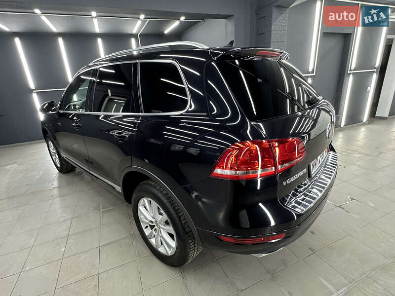 Позашляховик / Кросовер Volkswagen Touareg 2014 в Коломиї