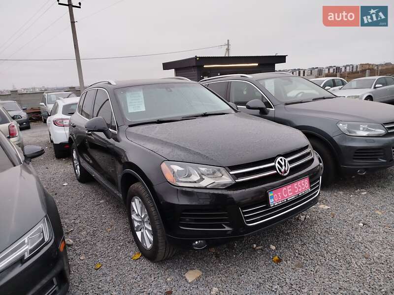 Внедорожник / Кроссовер Volkswagen Touareg 2014 в 