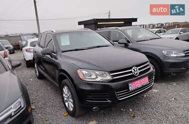 Внедорожник / Кроссовер Volkswagen Touareg 2014 в 