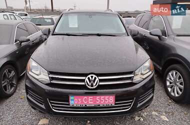 Внедорожник / Кроссовер Volkswagen Touareg 2014 в 