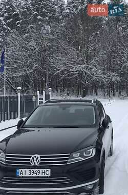 Внедорожник / Кроссовер Volkswagen Touareg 2017 в Барышевке