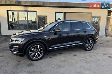 Позашляховик / Кросовер Volkswagen Touareg 2021 в Тернополі