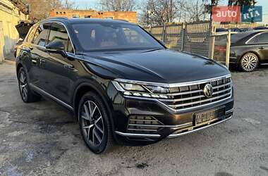 Позашляховик / Кросовер Volkswagen Touareg 2021 в Тернополі