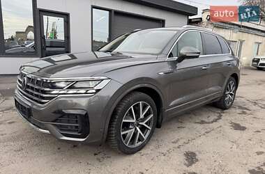 Внедорожник / Кроссовер Volkswagen Touareg 2022 в Тернополе