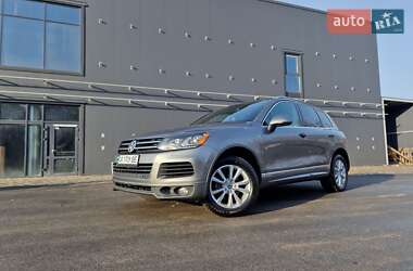 Позашляховик / Кросовер Volkswagen Touareg 2013 в Крюківщині