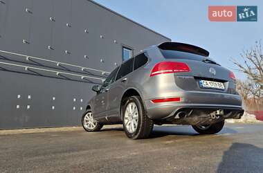 Позашляховик / Кросовер Volkswagen Touareg 2013 в Крюківщині