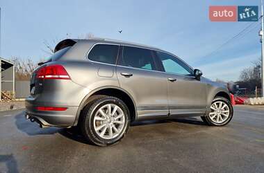 Позашляховик / Кросовер Volkswagen Touareg 2013 в Крюківщині