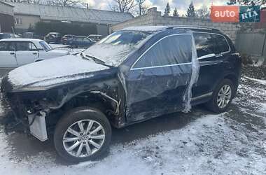 Позашляховик / Кросовер Volkswagen Touareg 2011 в Ківерцях