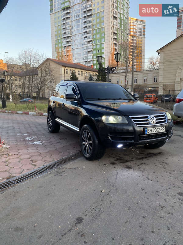 Внедорожник / Кроссовер Volkswagen Touareg 2005 в Одессе