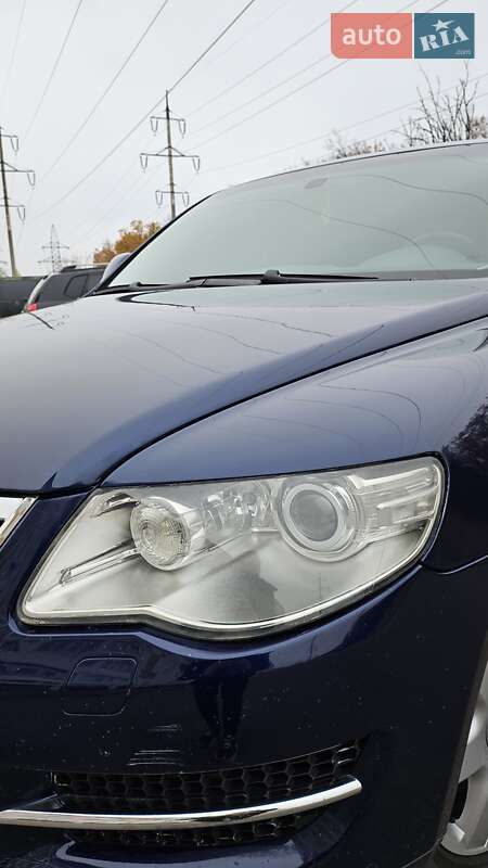 Внедорожник / Кроссовер Volkswagen Touareg 2007 в Харькове