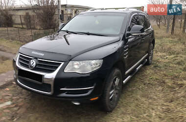 Внедорожник / Кроссовер Volkswagen Touareg 2007 в 