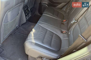 Внедорожник / Кроссовер Volkswagen Touareg 2013 в Кривом Роге