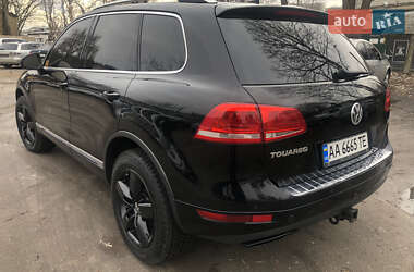 Позашляховик / Кросовер Volkswagen Touareg 2011 в Києві