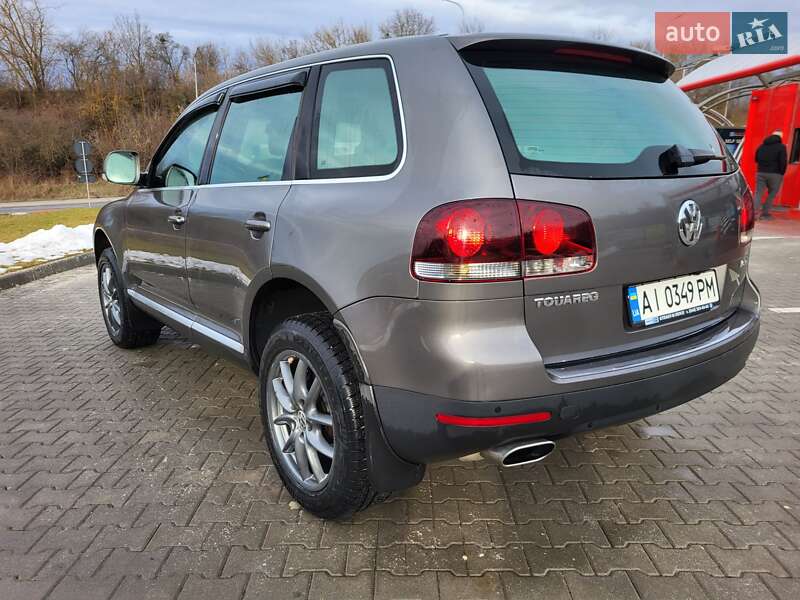Внедорожник / Кроссовер Volkswagen Touareg 2009 в Тернополе