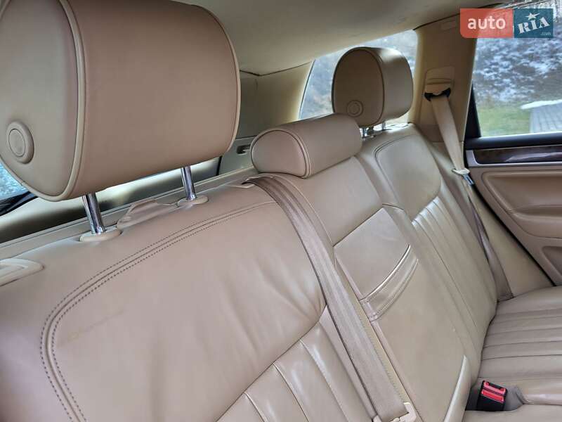 Внедорожник / Кроссовер Volkswagen Touareg 2009 в Тернополе