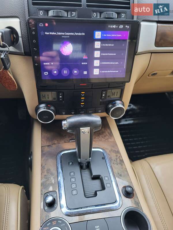 Внедорожник / Кроссовер Volkswagen Touareg 2009 в Тернополе