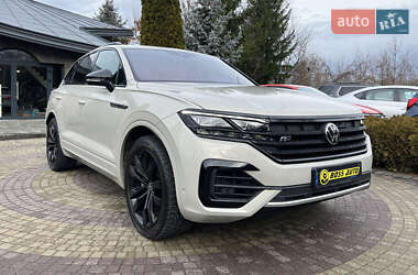 Позашляховик / Кросовер Volkswagen Touareg 2020 в Львові