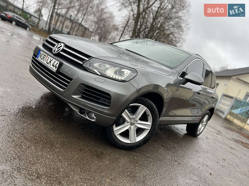 Позашляховик / Кросовер Volkswagen Touareg 2012 в Луцьку