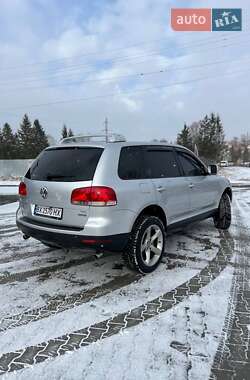 Позашляховик / Кросовер Volkswagen Touareg 2004 в Старому Самборі