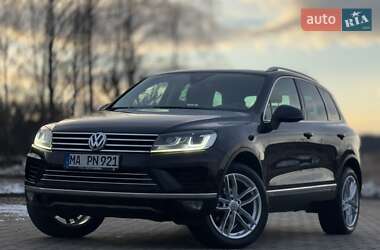 Внедорожник / Кроссовер Volkswagen Touareg 2015 в Трускавце