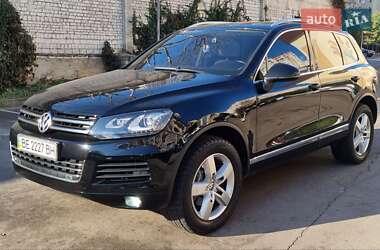 Позашляховик / Кросовер Volkswagen Touareg 2011 в Одесі