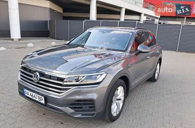 Позашляховик / Кросовер Volkswagen Touareg 2019 в Києві