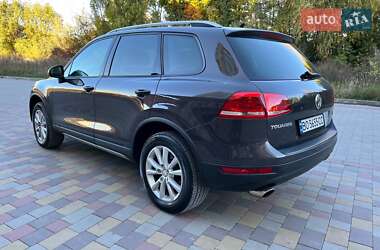 Позашляховик / Кросовер Volkswagen Touareg 2011 в Тернополі