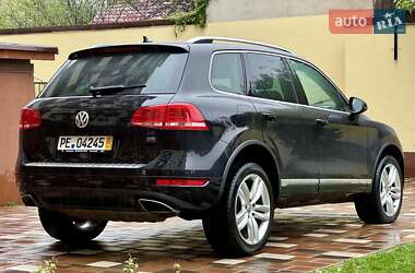 Позашляховик / Кросовер Volkswagen Touareg 2011 в Стрию