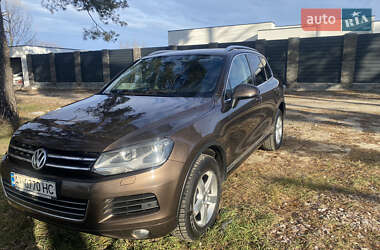 Позашляховик / Кросовер Volkswagen Touareg 2012 в Києві