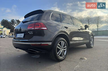 Позашляховик / Кросовер Volkswagen Touareg 2016 в Умані