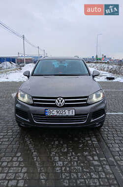 Позашляховик / Кросовер Volkswagen Touareg 2011 в Львові