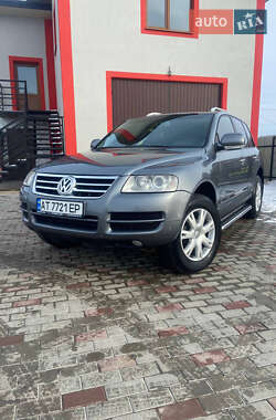 Позашляховик / Кросовер Volkswagen Touareg 2005 в Городенці