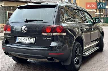 Позашляховик / Кросовер Volkswagen Touareg 2010 в Києві
