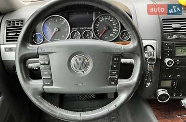Позашляховик / Кросовер Volkswagen Touareg 2010 в 