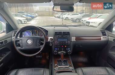 Внедорожник / Кроссовер Volkswagen Touareg 2005 в Сумах