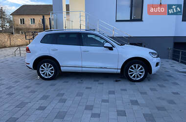 Позашляховик / Кросовер Volkswagen Touareg 2011 в Івано-Франківську