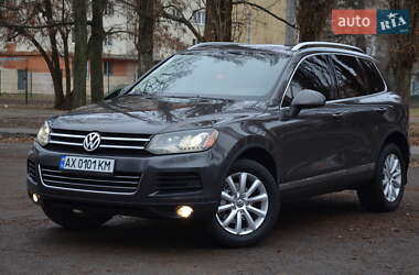 Позашляховик / Кросовер Volkswagen Touareg 2012 в Харкові