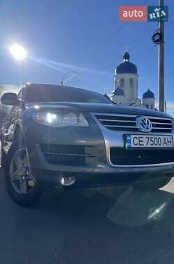 Позашляховик / Кросовер Volkswagen Touareg 2008 в Чернівцях