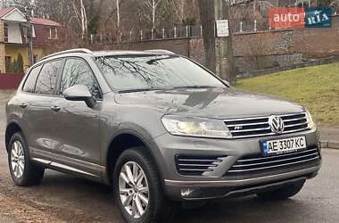 Позашляховик / Кросовер Volkswagen Touareg 2017 в Києві