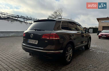Внедорожник / Кроссовер Volkswagen Touareg 2014 в 