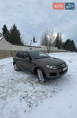 Позашляховик / Кросовер Volkswagen Touareg 2013 в Тячеві