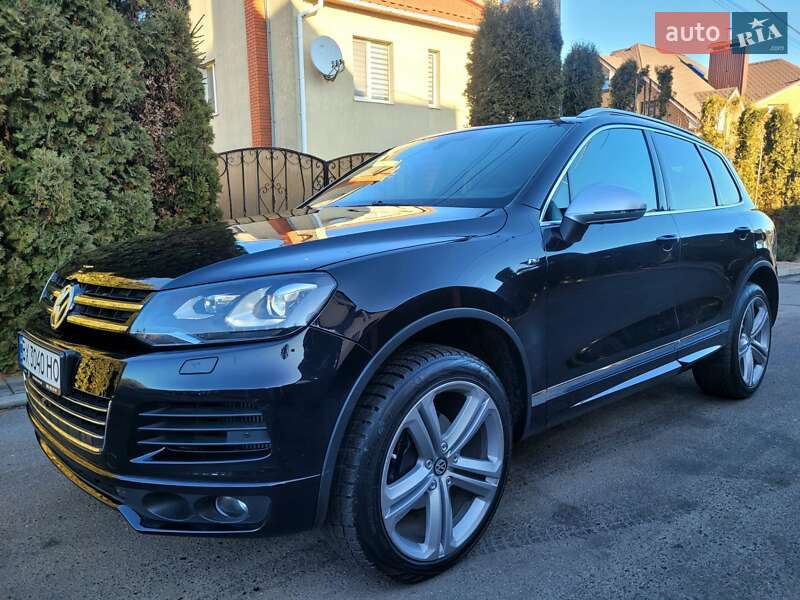 Внедорожник / Кроссовер Volkswagen Touareg 2013 в Хмельницком