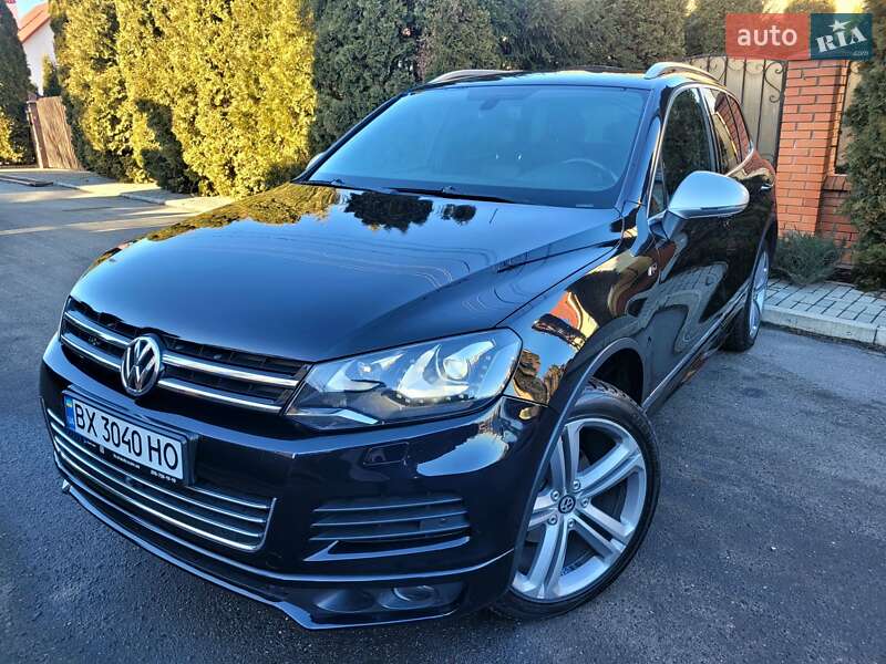 Внедорожник / Кроссовер Volkswagen Touareg 2013 в Хмельницком