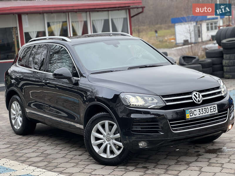 Позашляховик / Кросовер Volkswagen Touareg 2014 в Львові