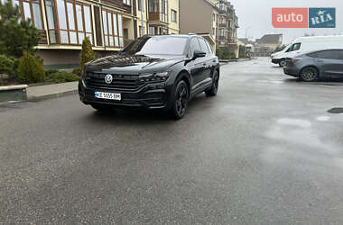 Позашляховик / Кросовер Volkswagen Touareg 2021 в Запоріжжі