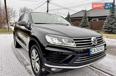 Позашляховик / Кросовер Volkswagen Touareg 2016 в Умані